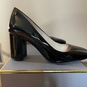 7- Louise et cie pumps- black patent leather